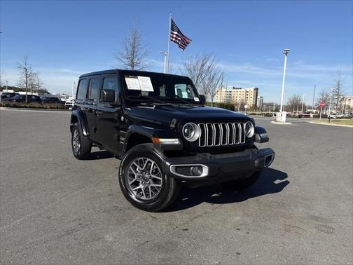 2024 Jeep Wrangler 4-Door Sahara 4x4