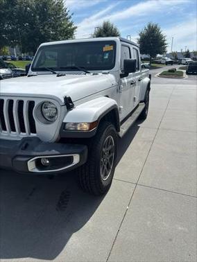 2022 Jeep Gladiator Overland 4x4