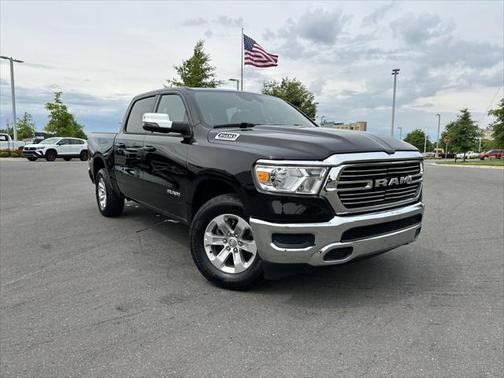 2024 RAM 1500 Laramie Crew Cab 4x2 57' Box