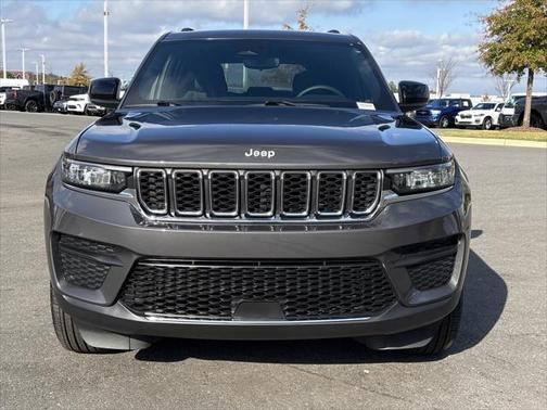 2024 Jeep Grand Cherokee Laredo X 4x4