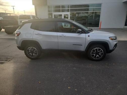 2024 Jeep Compass Trailhawk 4x4