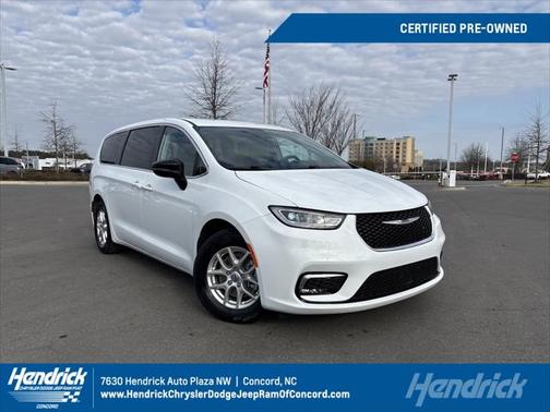 2024 Chrysler Pacifica Touring L