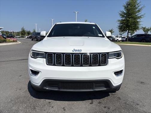 2020 Jeep Grand Cherokee Laredo E 4X2