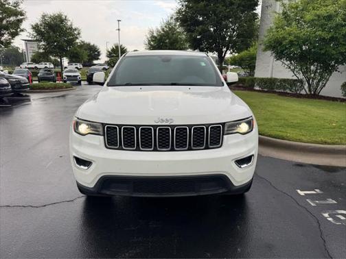 2020 Jeep Grand Cherokee Laredo E 4X2