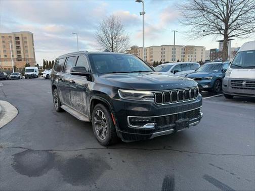 Diamond Black Crystal Pearlcoat 2024 Jeep Wagoneer L Series III 4x4