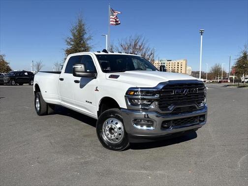 2026 RAM 3500 Big Horn Crew Cab 4x4 8 Box
