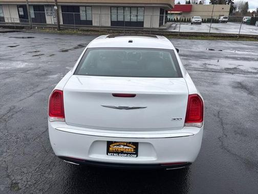 2015 Chrysler 300 S
