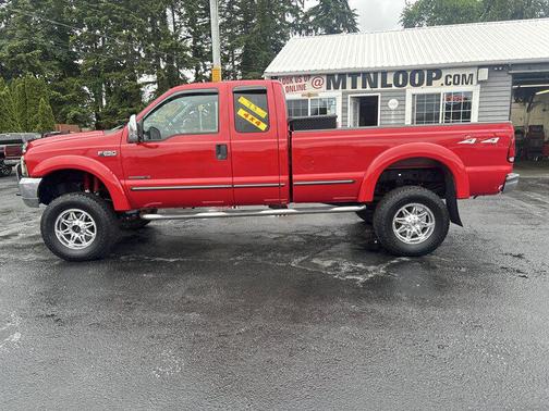 1999 Ford F-250 XL Truck