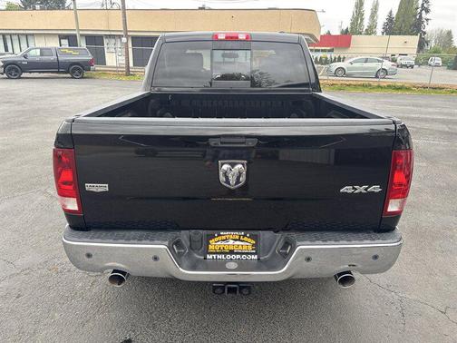 Brilliant Black Crystal Pearlcoat 2011 Dodge Ram 1500 ST
