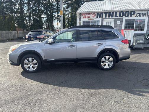 2010 Subaru Outback 3.6 R Premium