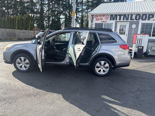 2010 Subaru Outback 3.6 R Premium