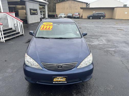 2005 Toyota Camry LE V6