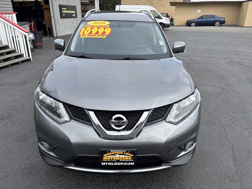 2016 Nissan Rogue SV