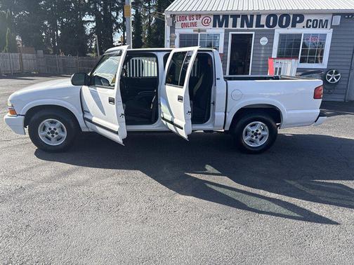 2003 Chevrolet S-10 Base