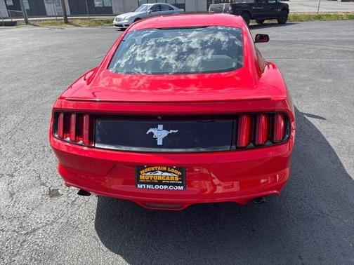 2015 Ford Mustang V6