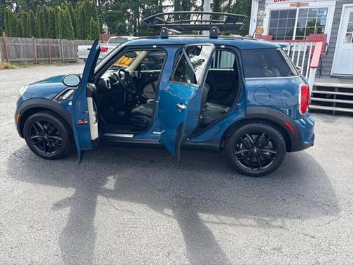 2012 MINI Cooper S Countryman Base