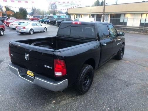 Photo 4 of 18 of 2012 RAM 1500 SLT