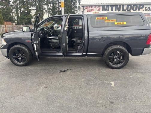 Black 2016 RAM 1500 SLT