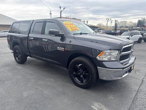 Black 2016 RAM 1500 SLT