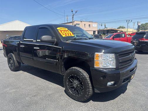 Black 2009 Chevrolet Silverado 1500 LT Crew Cab