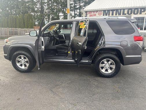 2012 Toyota 4Runner SR5