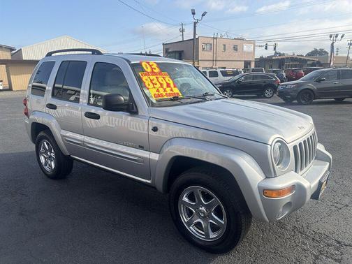 Bright Silver Metallic Clearcoat 2003 Jeep Liberty Limited