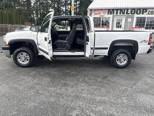 2001 Chevrolet Silverado 2500 LS H/D Extended Cab