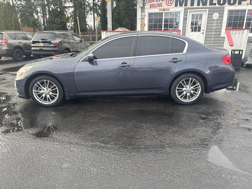 2011 INFINITI G37x Base