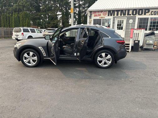 2011 INFINITI FX35 Base