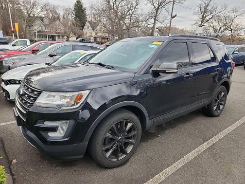 Shadow Black 2017 Ford Explorer XLT