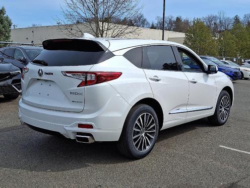 2025 Acura RDX Advance Package