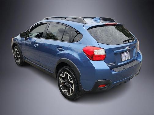 Quartz Blue Pearl 2017 Subaru Crosstrek 2.0i Premium
