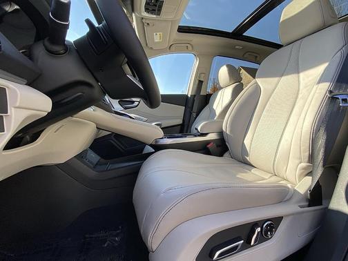 Platinum White Pearl 2026 Acura RDX Technology Package