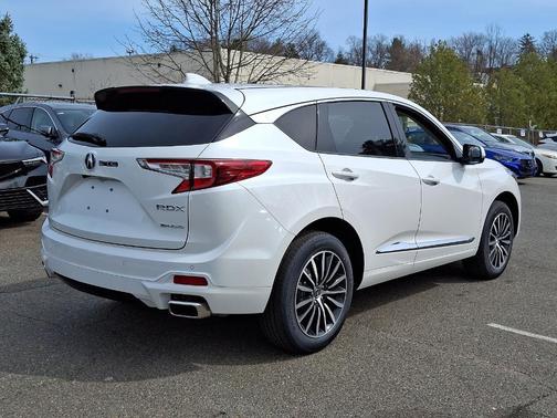 2025 Acura RDX Advance Package