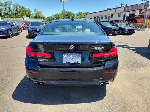 2021 BMW 530 i xDrive