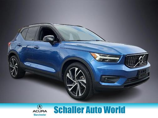 Bursting Blue Metallic 2021 Volvo XC40 T5 R-Design