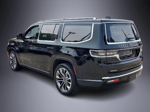 2022 Jeep Grand Wagoneer Series III