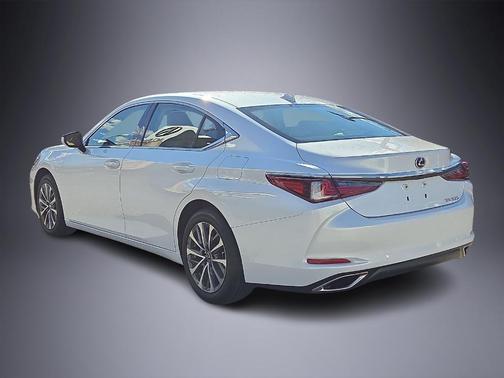 2022 Lexus ES 350 Base