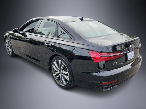 Mythos Black Metallic 2021 Audi A6 45 Premium