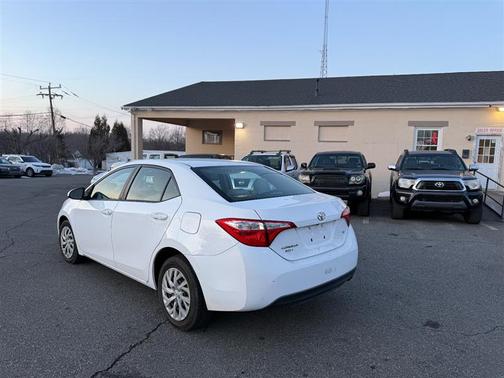 Super White 2014 Toyota Corolla LE
