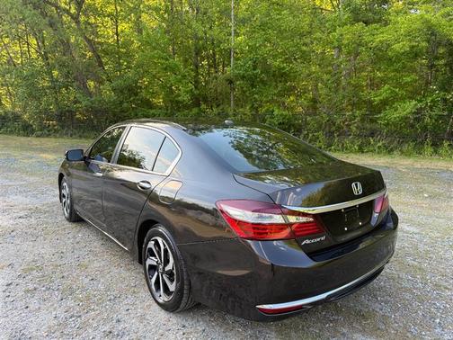 Kona Coffee Metallic 2016 Honda Accord EX-L