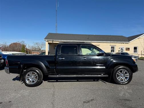 2013 Toyota Tacoma Base
