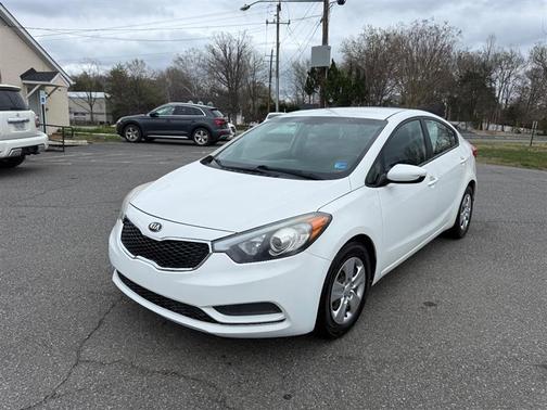 Clear White 2016 Kia Forte LX