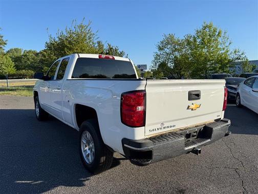 Summit White 2019 Chevrolet Silverado 1500 LT