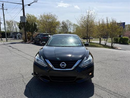 Super Black 2018 Nissan Altima 2.5 SL