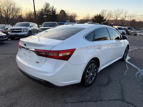 2016 Toyota Avalon Hybrid XLE Premium