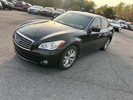 2011 INFINITI M37x Base