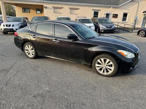 2011 INFINITI M37x Base