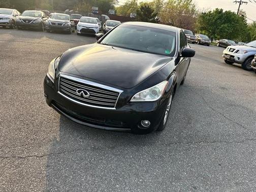 2011 INFINITI M37x Base