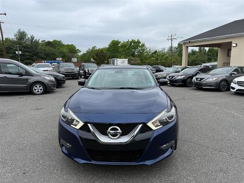 Blue 2017 Nissan Maxima 3.5 Platinum